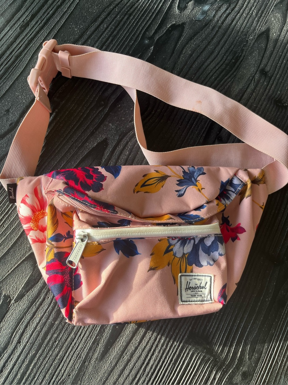 Herschel Supply Co. Floral Belt Bag Fanny Pack Crossbody Pink Waist Bag